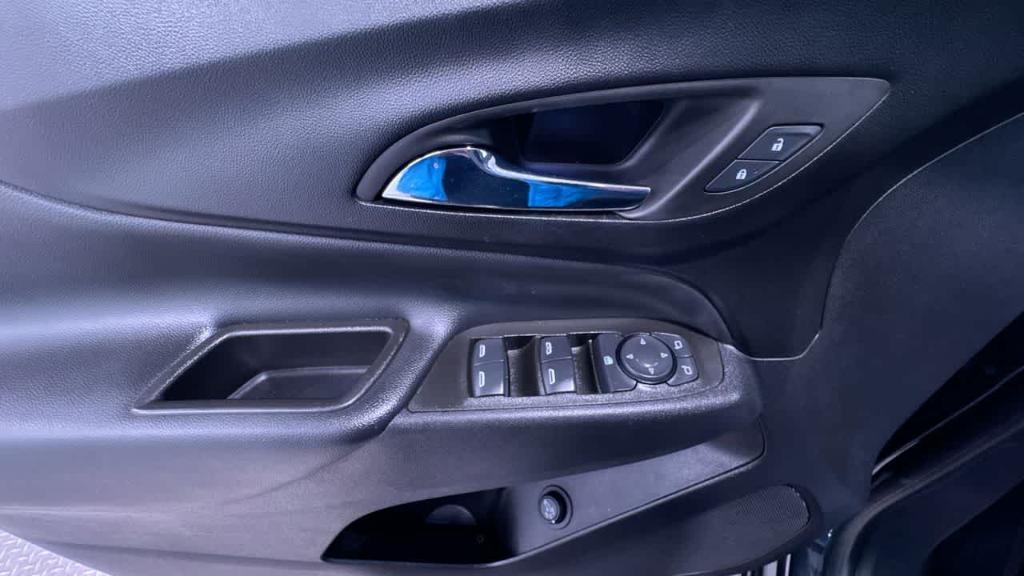 used 2023 Chevrolet Equinox car, priced at $23,995