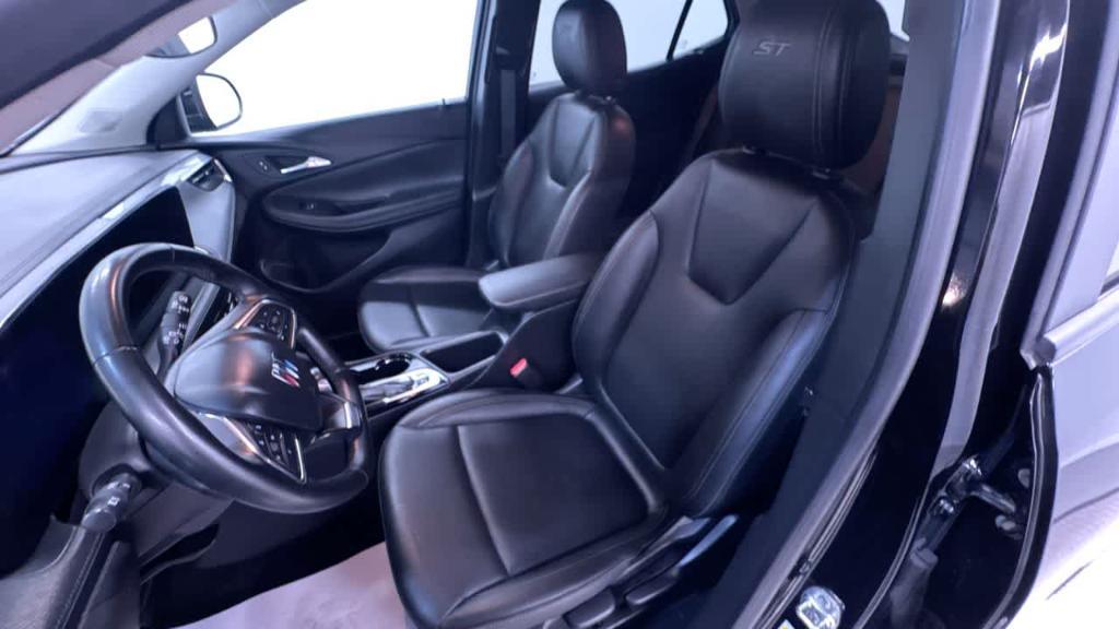 used 2024 Buick Encore GX car, priced at $25,995