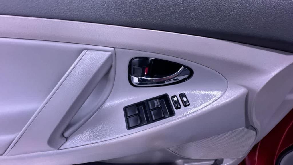 used 2009 Toyota Camry Hybrid car, priced at $8,900