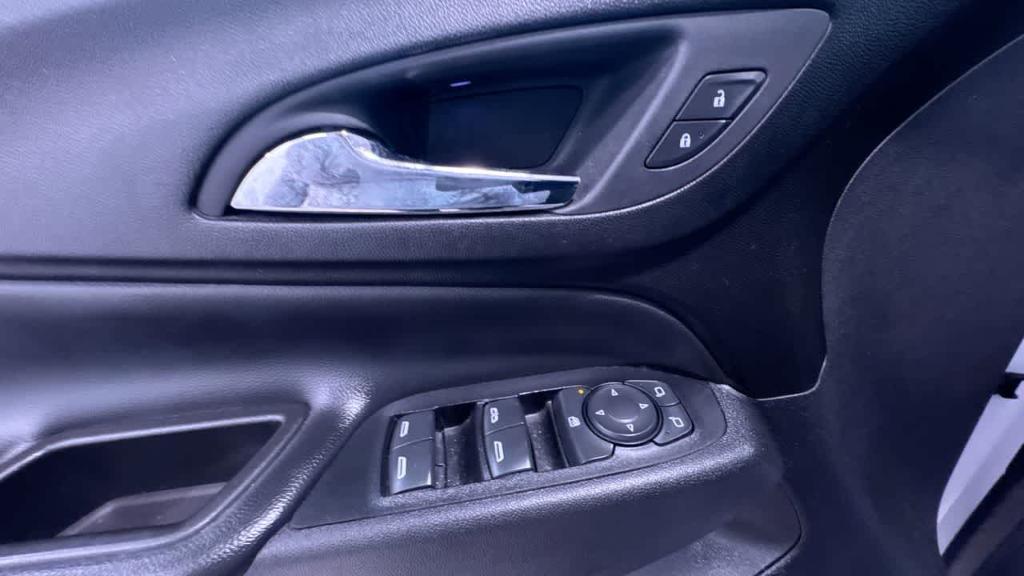 used 2020 Chevrolet Equinox car, priced at $19,895