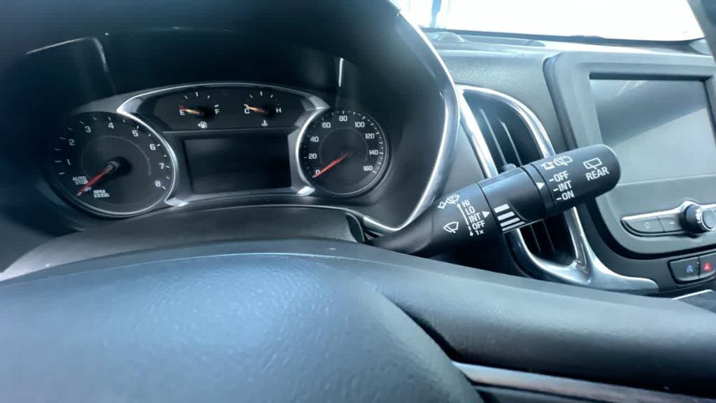 used 2022 Chevrolet Equinox car, priced at $22,765