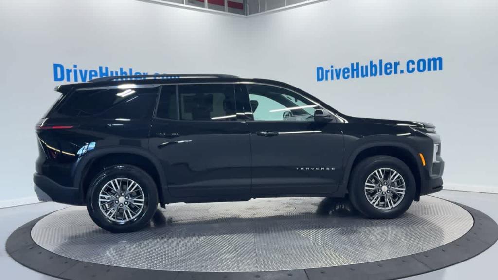 used 2024 Chevrolet Traverse car, priced at $41,318