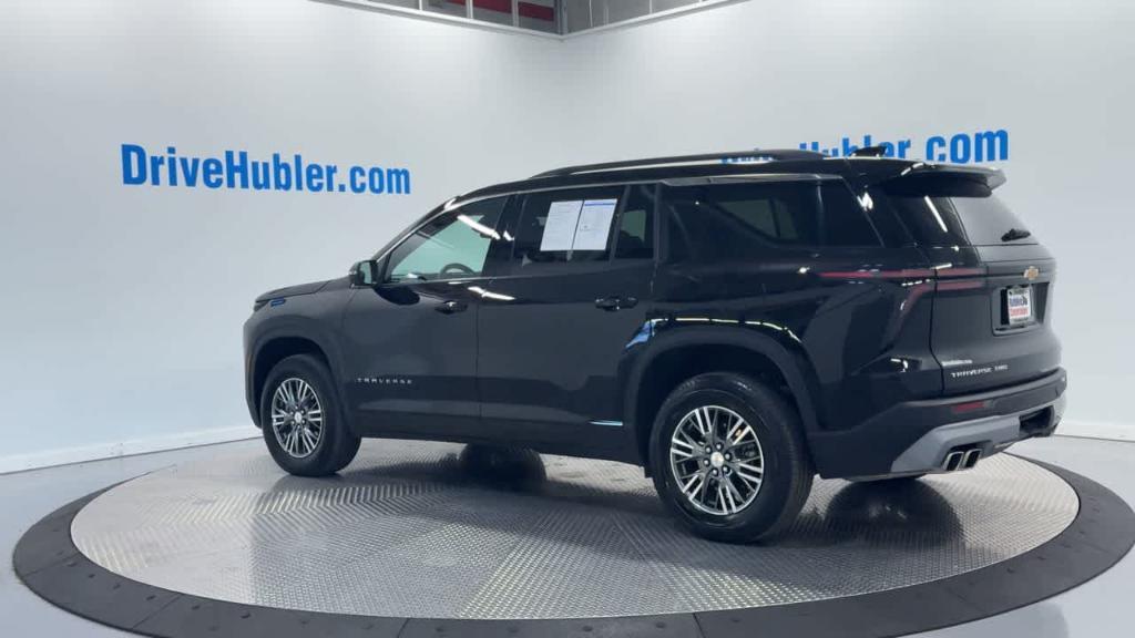 used 2024 Chevrolet Traverse car, priced at $41,318