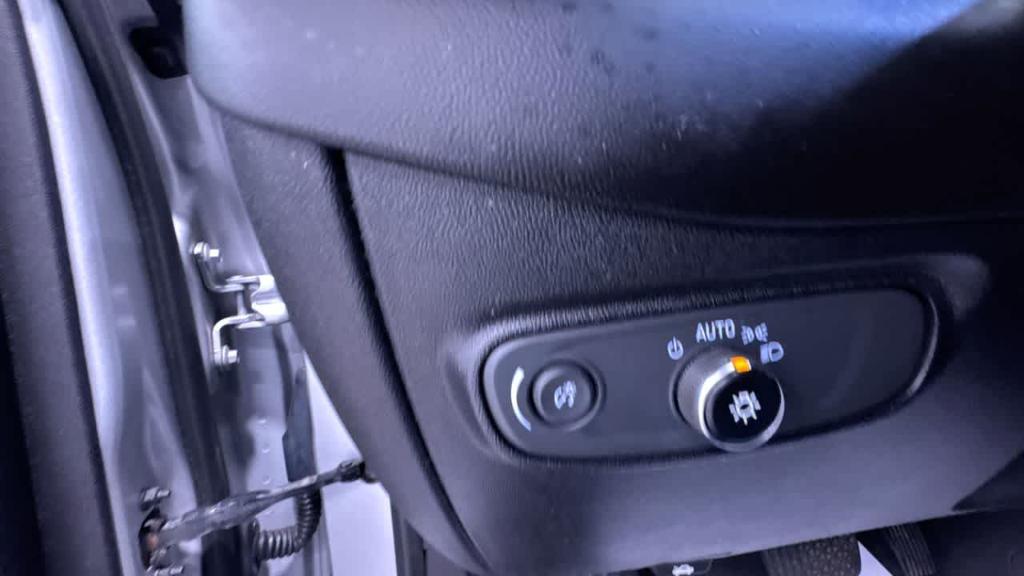 used 2019 Chevrolet Equinox car, priced at $13,000