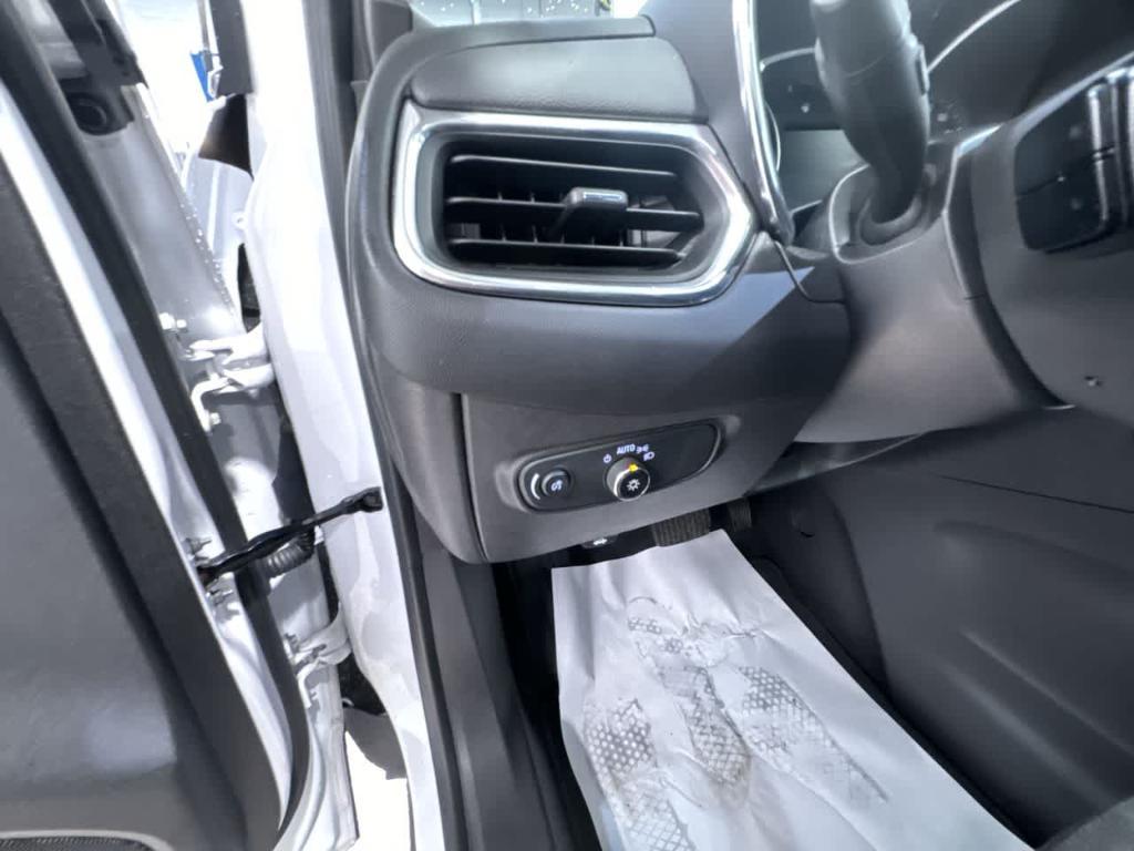 used 2022 Chevrolet Equinox car, priced at $22,366