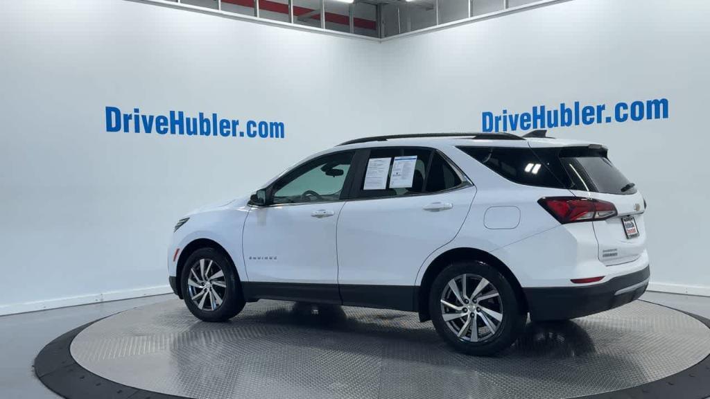 used 2022 Chevrolet Equinox car, priced at $22,366
