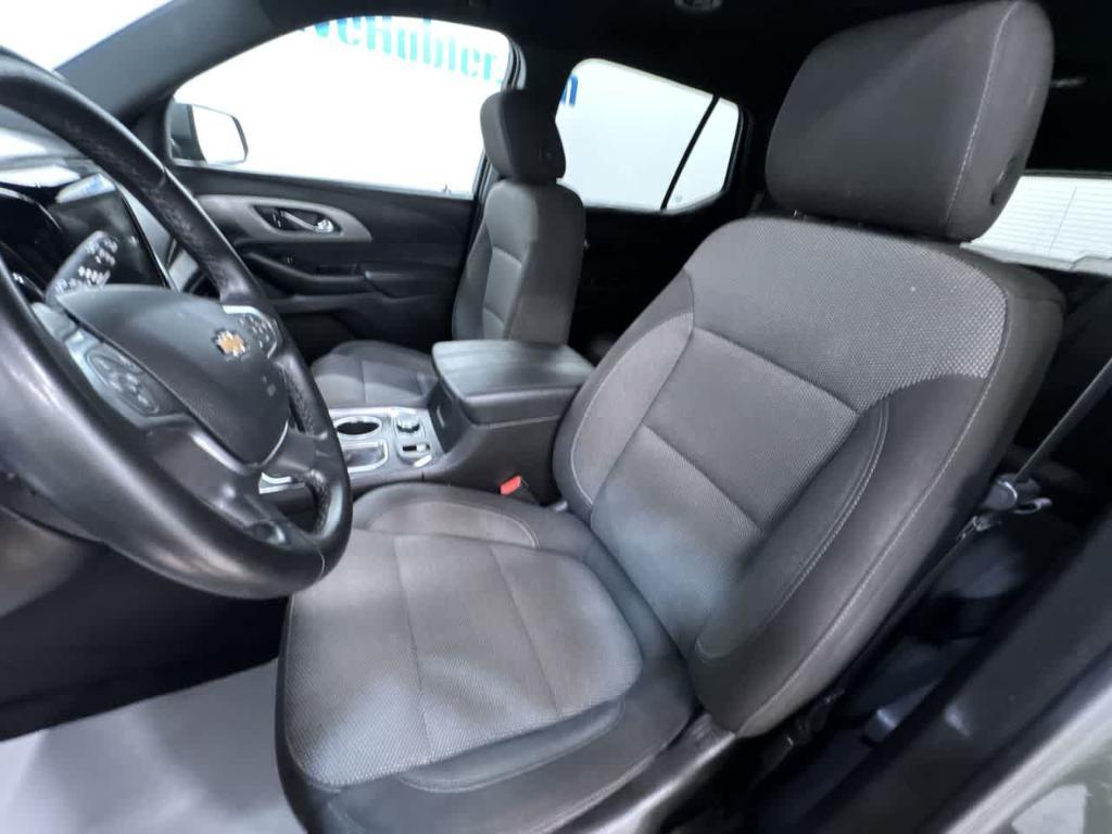 used 2023 Chevrolet Traverse car, priced at $31,935