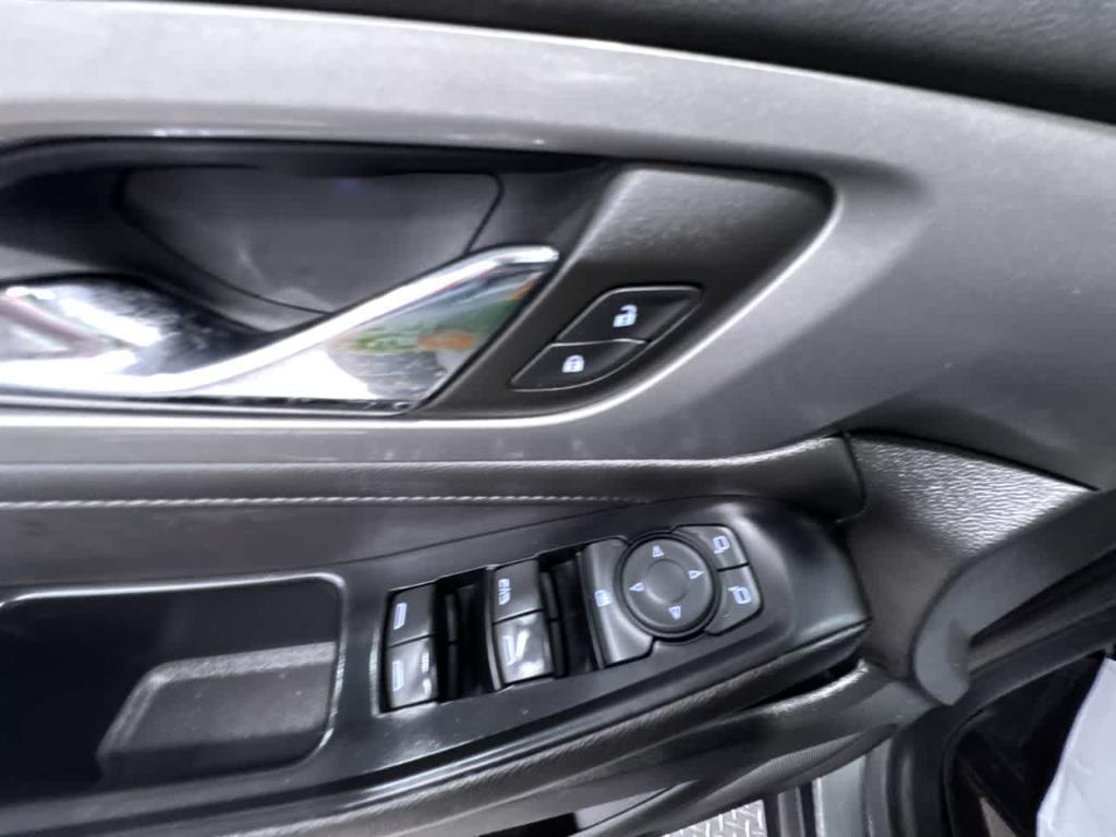 used 2023 Chevrolet Traverse car, priced at $31,935
