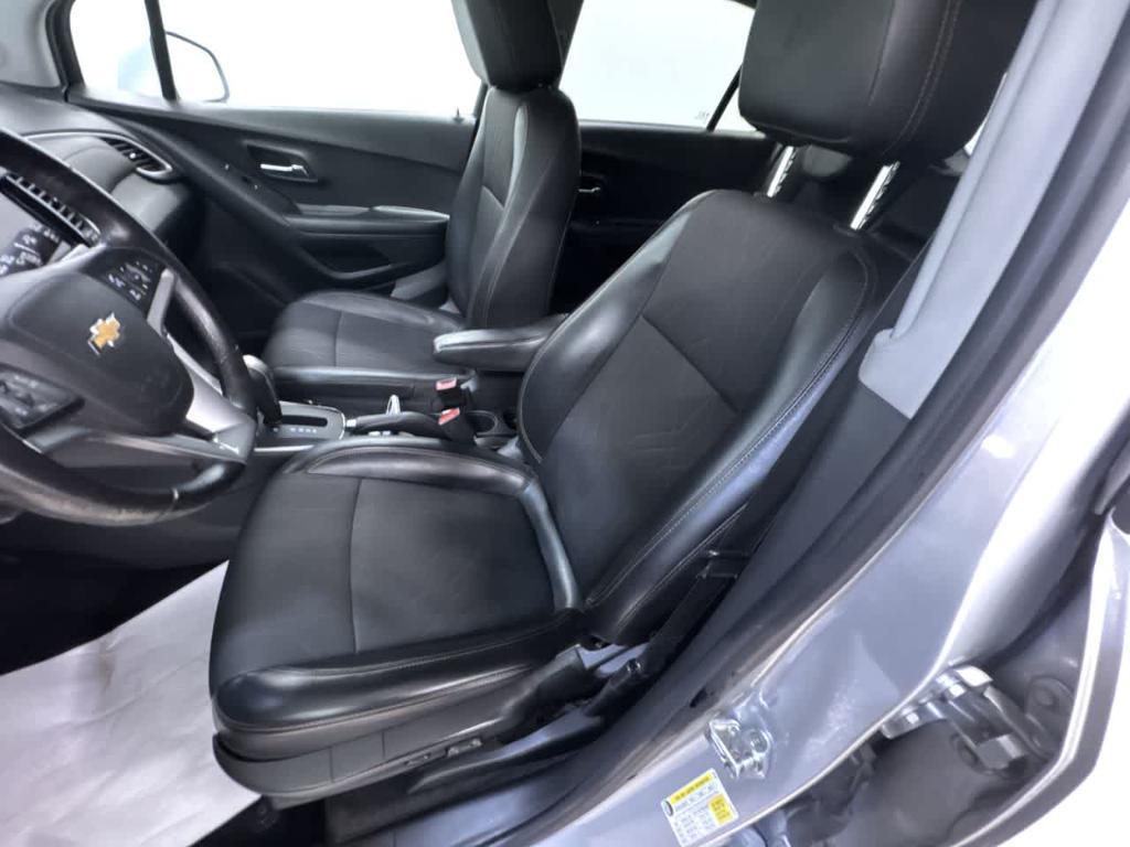used 2022 Chevrolet Trax car, priced at $18,454