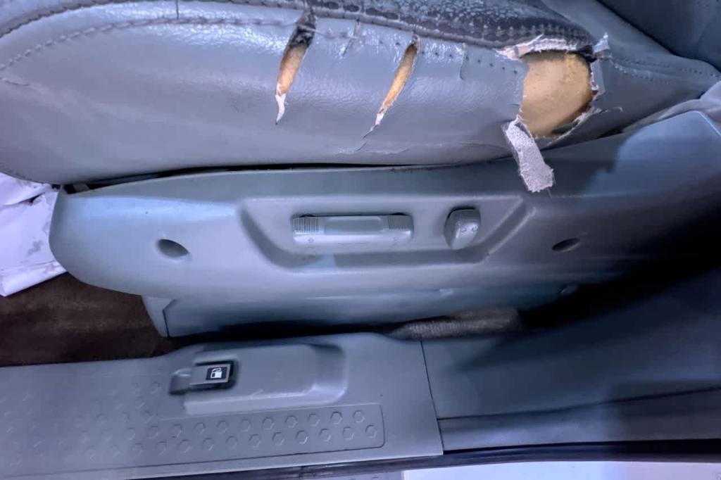 used 2005 Honda Pilot car, priced at $3,975