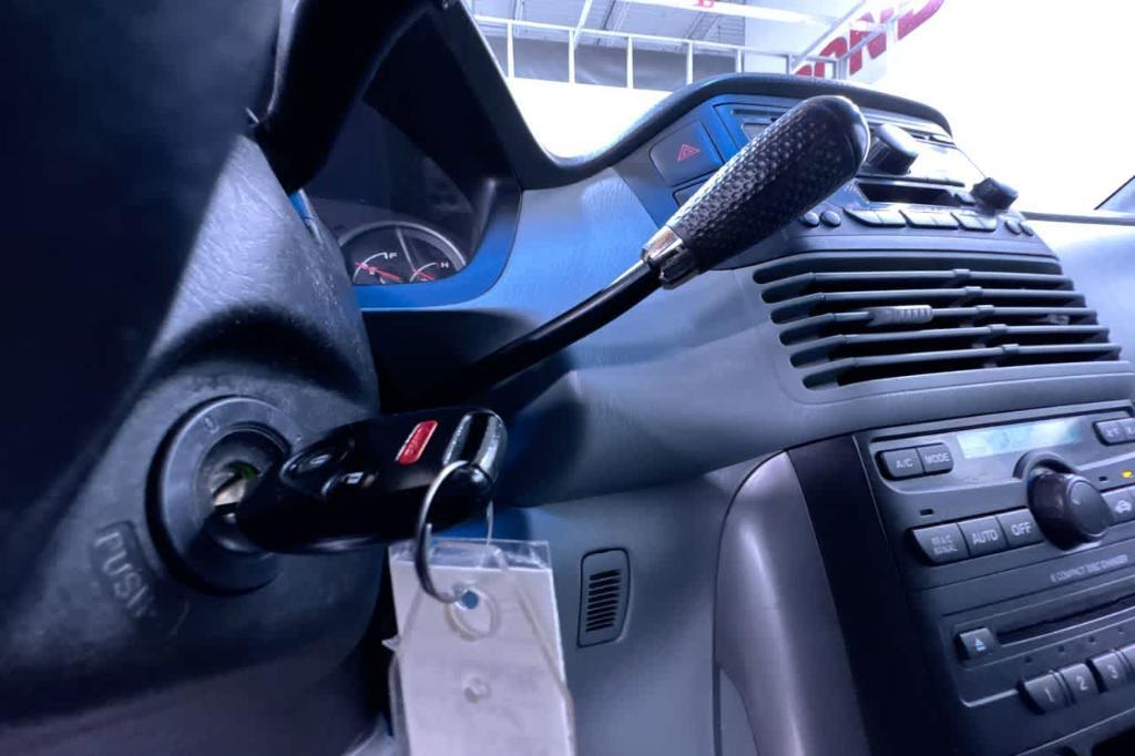 used 2005 Honda Pilot car, priced at $3,975
