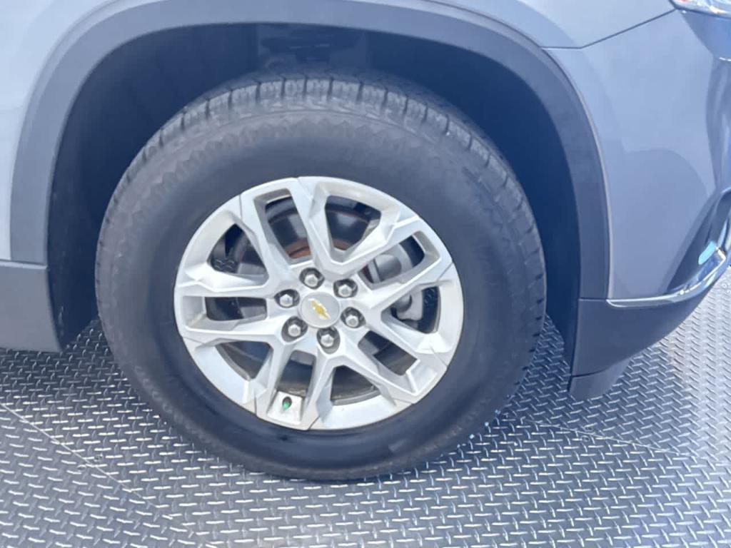 used 2019 Chevrolet Traverse car, priced at $23,517