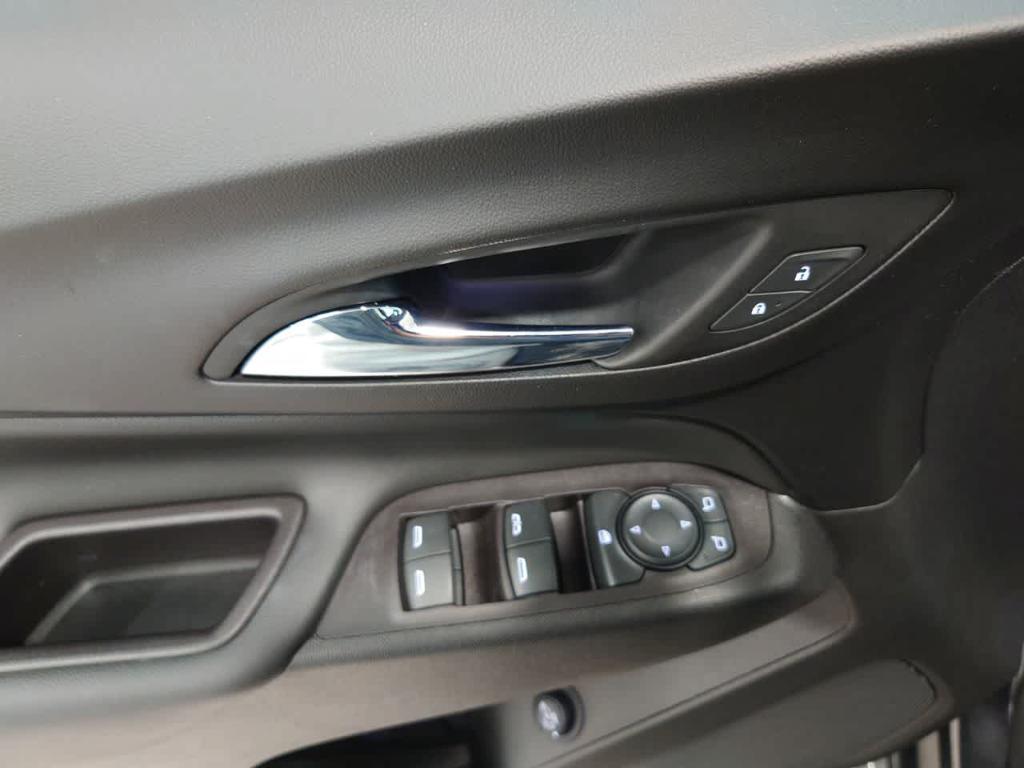 used 2022 Chevrolet Equinox car, priced at $23,370