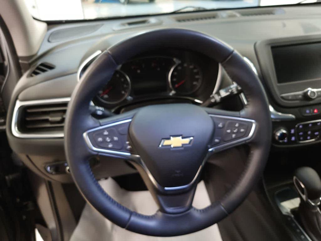 used 2022 Chevrolet Equinox car, priced at $23,370