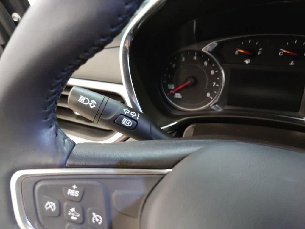 used 2022 Chevrolet Equinox car, priced at $23,370