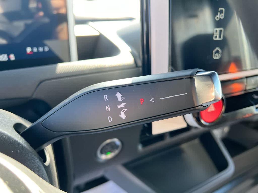 new 2025 Chevrolet BrightDrop 400 car, priced at $60,135