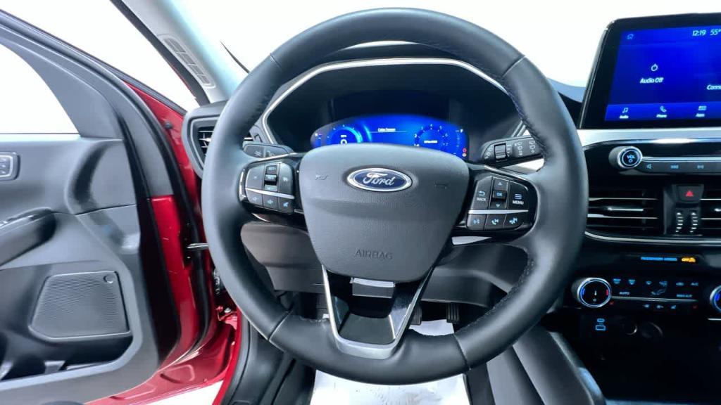 used 2022 Ford Escape car, priced at $26,015
