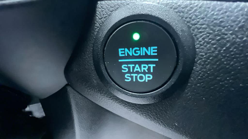 used 2022 Ford Escape car, priced at $26,015