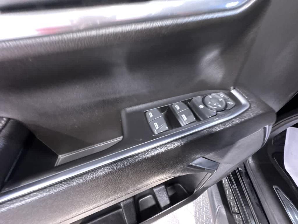 used 2023 GMC Sierra 1500 car, priced at $44,221