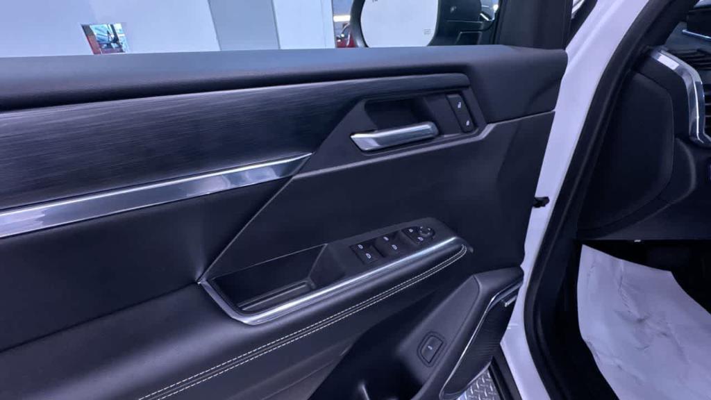 used 2025 GMC Acadia car, priced at $38,500