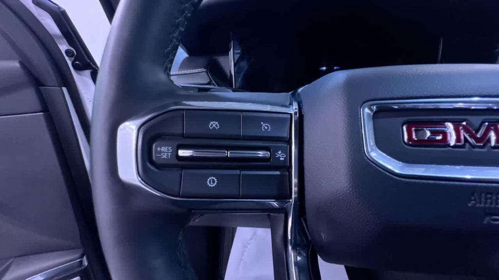 used 2025 GMC Acadia car, priced at $38,500