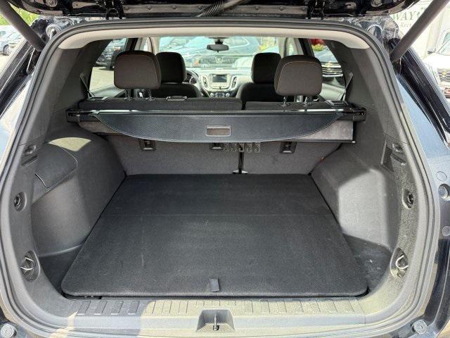 used 2023 Chevrolet Equinox car, priced at $23,656