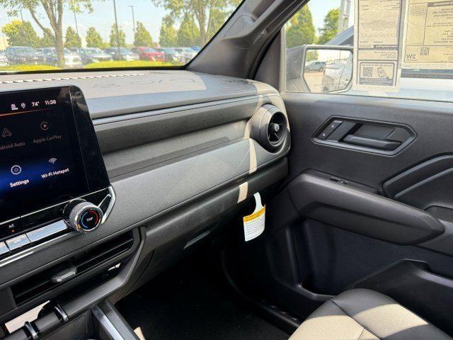 new 2025 Chevrolet Colorado car, priced at $33,635