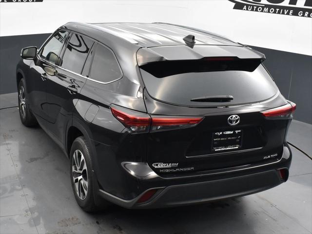 used 2021 Toyota Highlander car, priced at $34,848
