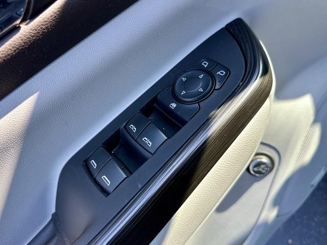 used 2023 GMC Acadia car, priced at $26,961