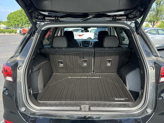used 2022 Chevrolet Equinox car, priced at $23,632