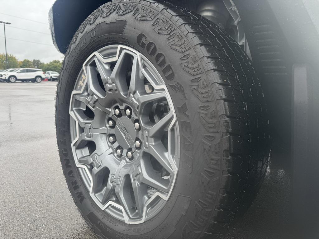 used 2024 GMC HUMMER EV SUV car, priced at $75,428