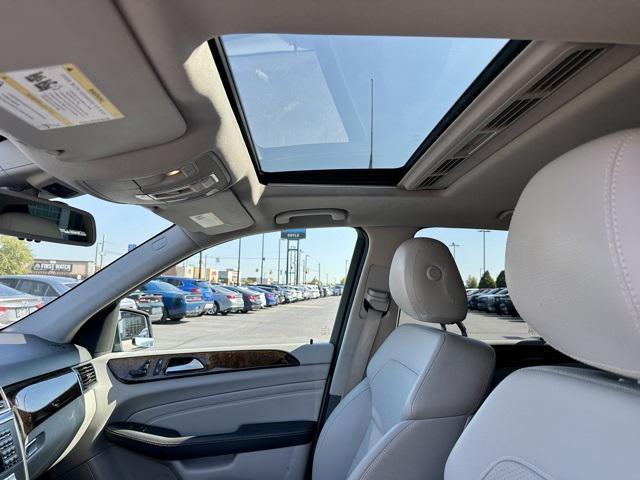 used 2015 Mercedes-Benz M-Class car, priced at $13,806