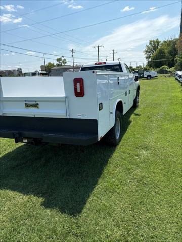 new 2024 Chevrolet Silverado 3500 car, priced at $51,648