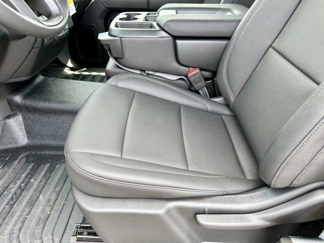 new 2025 GMC Sierra 1500 car, priced at $41,255
