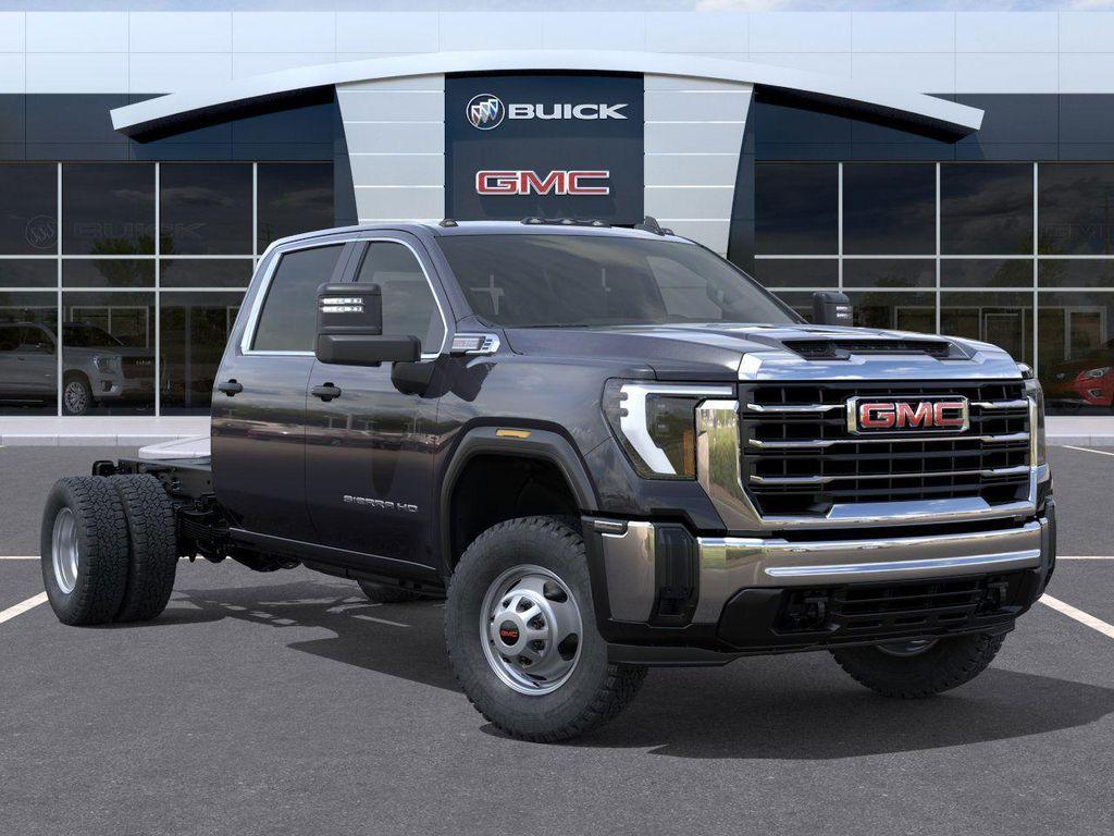 new 2025 GMC Sierra 3500 car, priced at $57,718