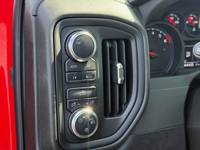 new 2025 GMC Sierra 1500 car, priced at $47,720