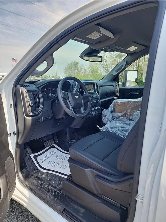 new 2025 Chevrolet Silverado 3500 car, priced at $49,243