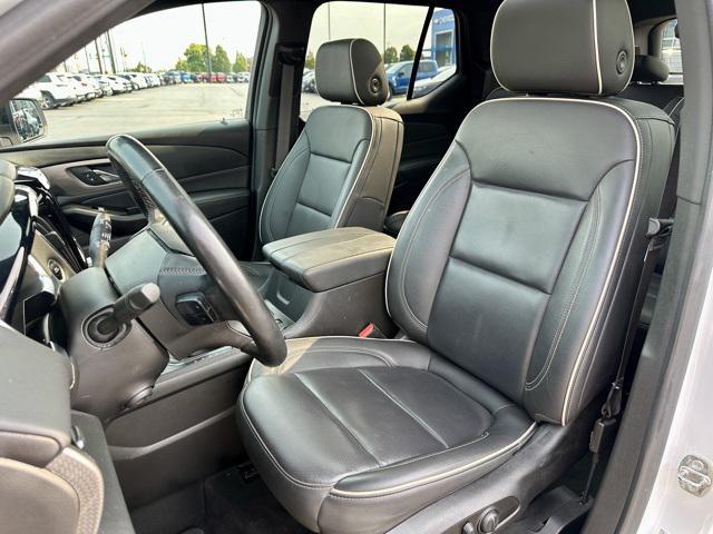 used 2023 Chevrolet Traverse car, priced at $37,681