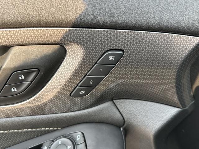 used 2023 Chevrolet Traverse car, priced at $37,681