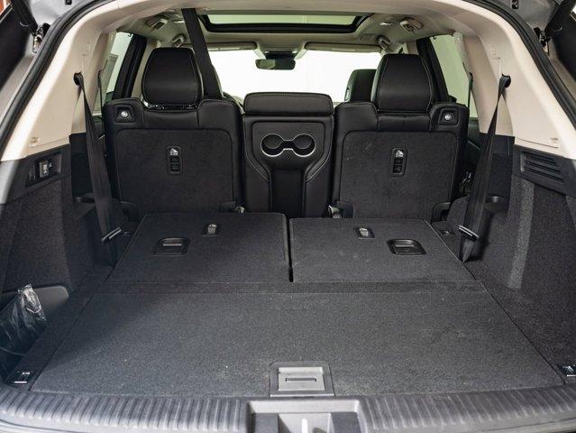 used 2025 Acura MDX car, priced at $51,998