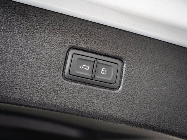 used 2019 Audi Q7 car, priced at $27,598