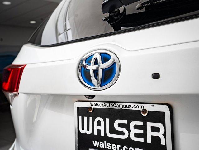 used 2019 Toyota Highlander Hybrid car, priced at $31,698
