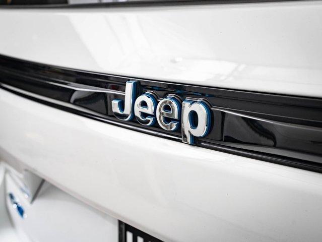 used 2023 Jeep Grand Cherokee car, priced at $29,798