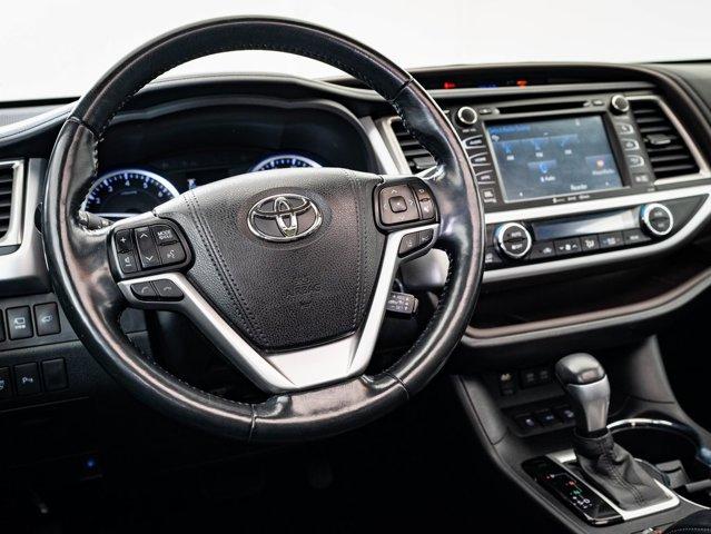 used 2018 Toyota Highlander car, priced at $28,598