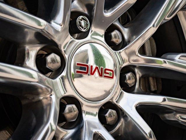 used 2021 GMC Yukon car, priced at $45,998