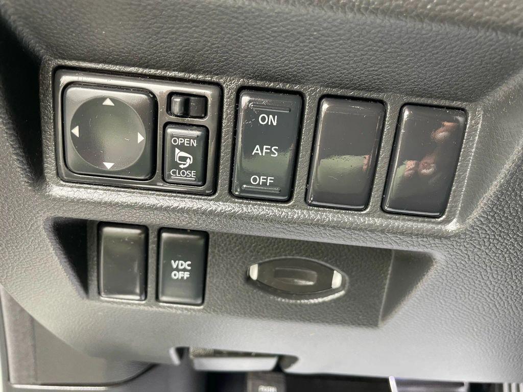 used 2009 INFINITI FX35 car, priced at $9,495