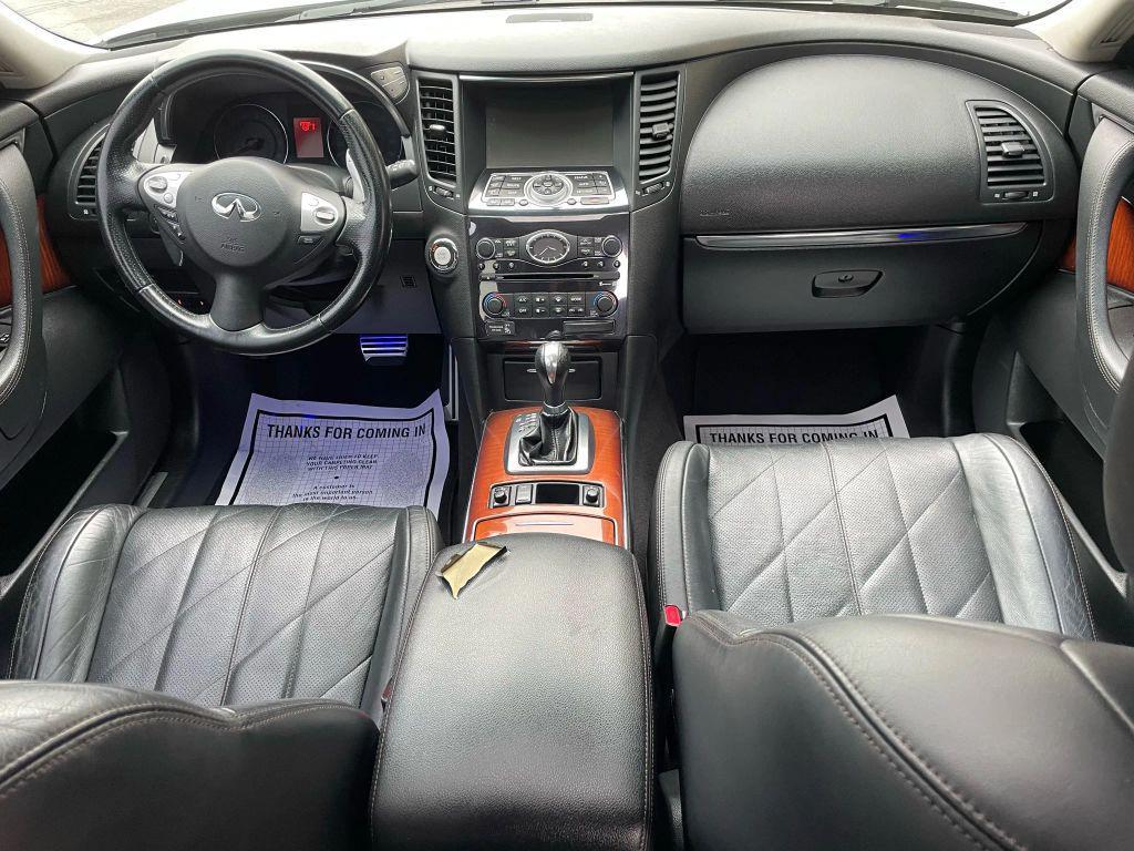 used 2009 INFINITI FX35 car, priced at $9,495