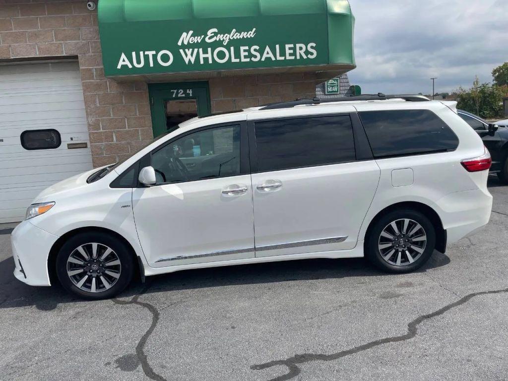 used 2018 Toyota Sienna car, priced at $27,795