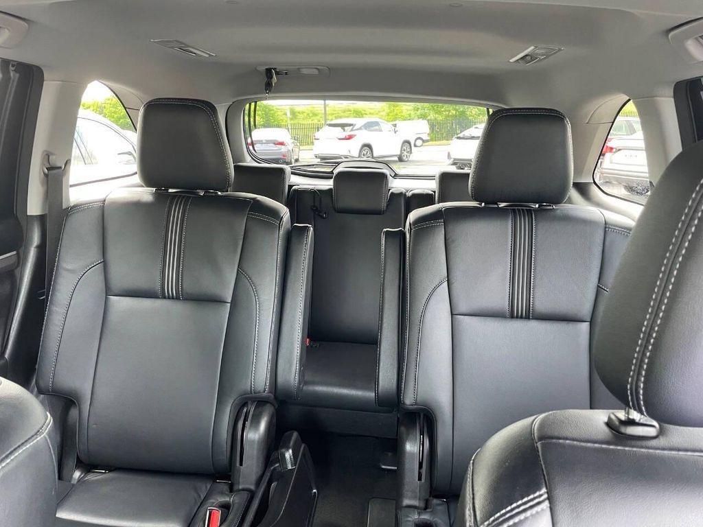 used 2018 Toyota Highlander car, priced at $23,595