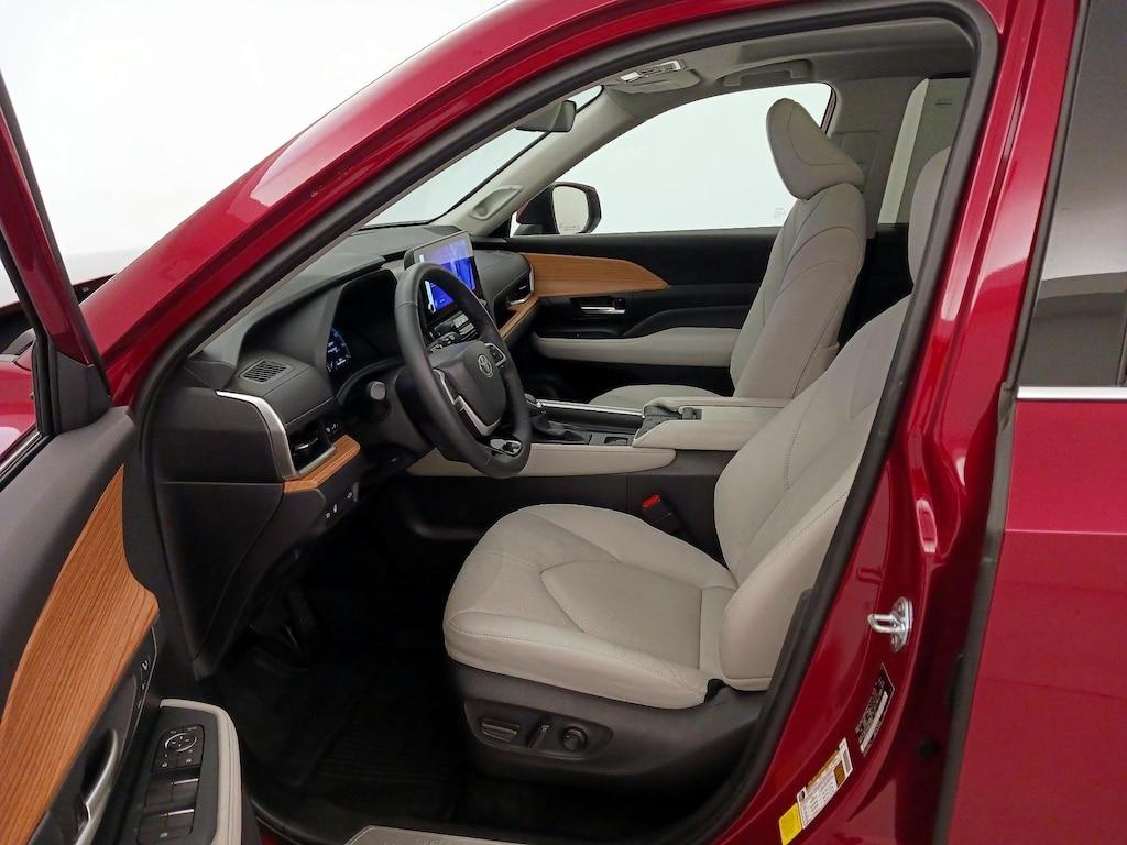 used 2025 Toyota Grand Highlander car, priced at $51,998